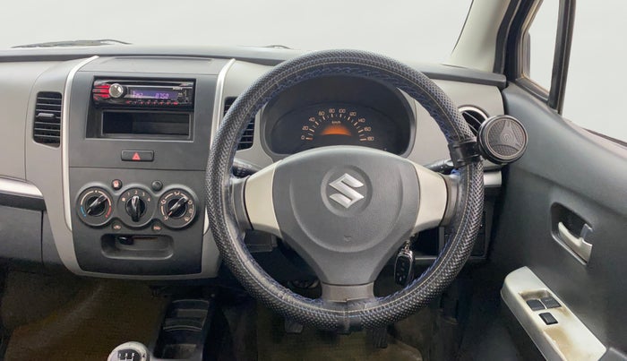 2012 Maruti Wagon R 1.0 LXI CNG, CNG, Manual, 1,08,685 km, Steering Wheel Close Up