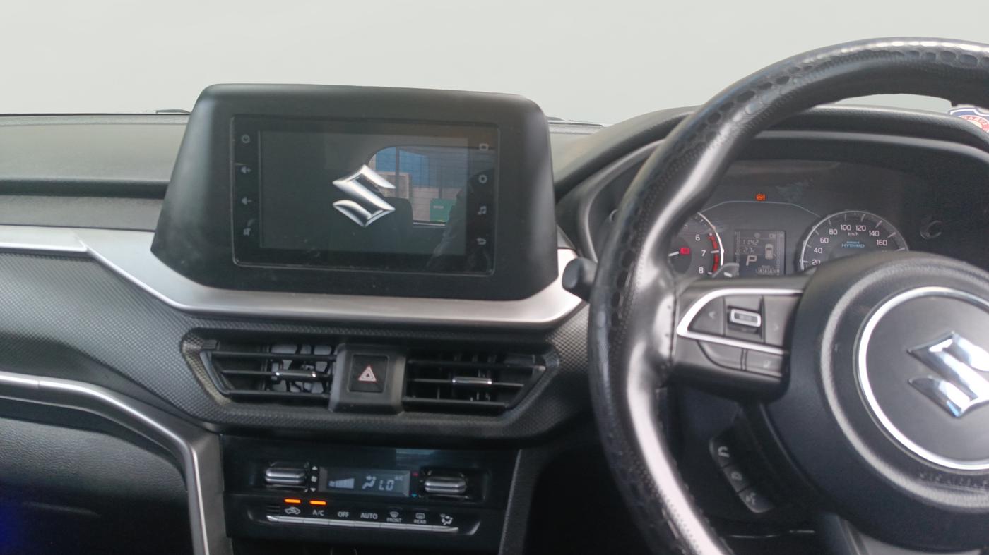 2024 Maruti BREZZA VXI AT SMART HYBRID, Petrol, Automatic, 19,851 km, Air Conditioner