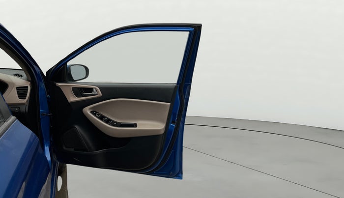 2018 Hyundai Elite i20 SPORTZ 1.2, CNG, Manual, 80,417 km, RHS Front Door