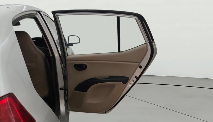 2013 Hyundai i10 MAGNA 1.1, Petrol, Manual, 1,06,088 km, RHS Rear Door