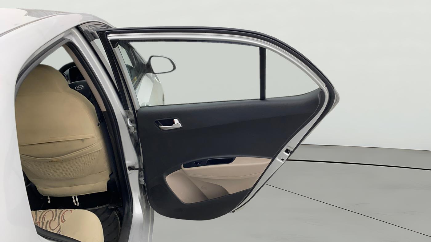 2016 Hyundai Xcent S AT 1.2, Petrol, Automatic, 65,303 km, RHS Rear Door