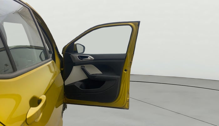 2021 Volkswagen TAIGUN GT 1.5 TSI MT, Petrol, Manual, 24,890 km, RHS Front Door