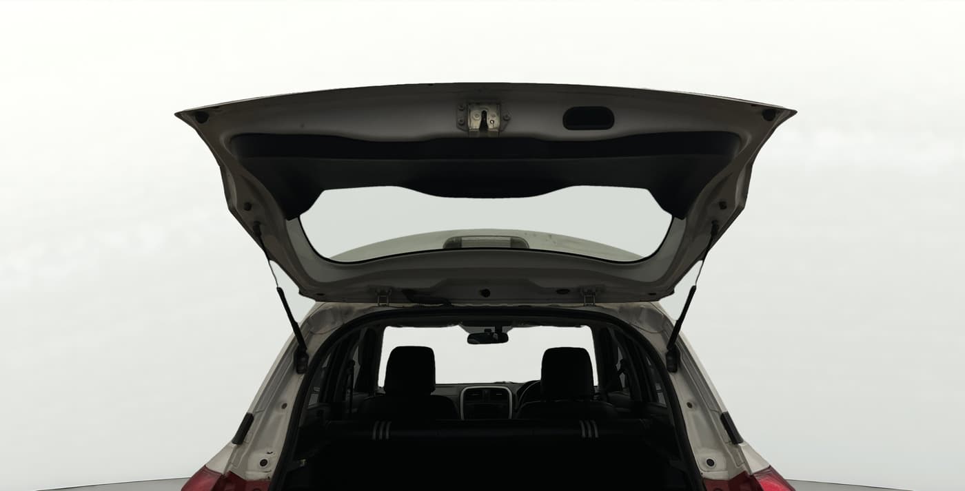 2021 Maruti Vitara Brezza LXI, Petrol, Manual, 73,786 km, Boot Door Open