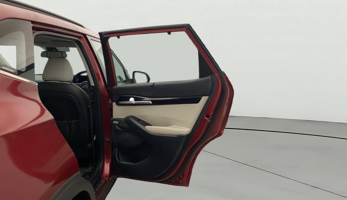 2019 KIA SELTOS GTX PLUS DCT 1.4 PETROL, Petrol, Automatic, 1,00,929 km, RHS Rear Door