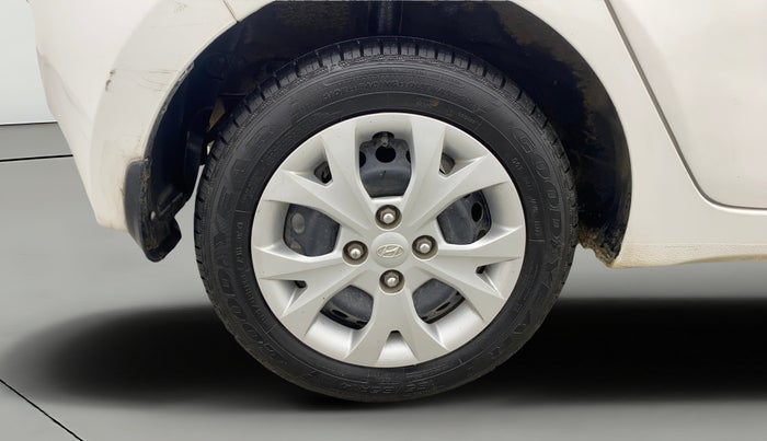 2013 Hyundai Grand i10 MAGNA 1.2 KAPPA VTVT, Petrol, Manual, 50,791 km, Right Rear Wheel