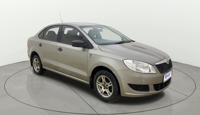 2013 Skoda Rapid 1.6 MPI ACTIVE, Petrol, Manual, 44,325 km, SRP