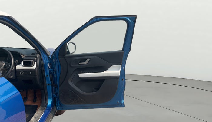 2024 Tata PUNCH Creative Plus, Petrol, Manual, 14,004 km, RHS Front Door