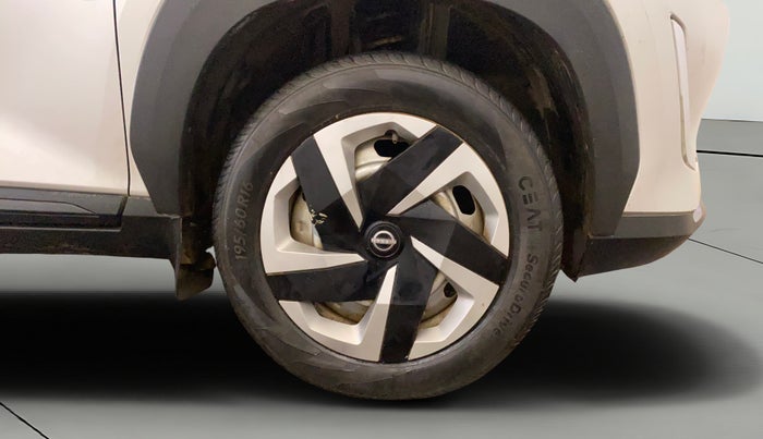 2023 Nissan MAGNITE  XE AMT EZ Shift, Petrol, Automatic, 21,273 km, Right Front Wheel