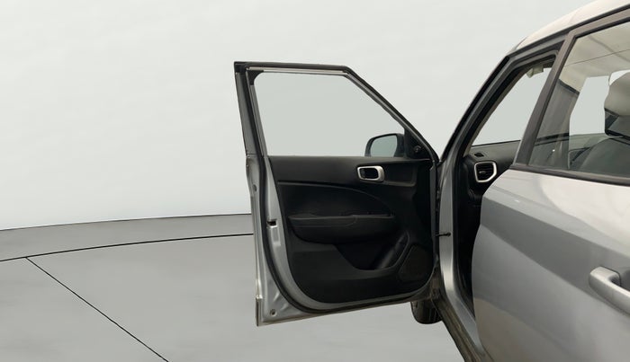 2019 Hyundai VENUE E 1.4 CRDI, Diesel, Manual, 1,10,474 km, LHS Front Door