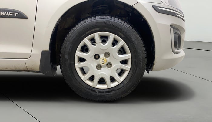 2015 Maruti Swift VXI, Petrol, Manual, 75,966 km, Right Front Wheel