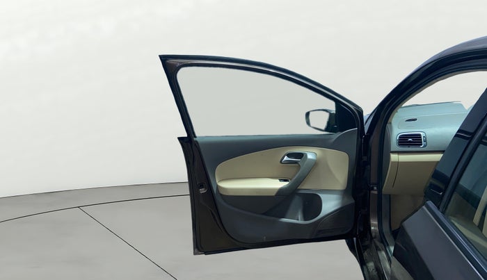 2016 Volkswagen Vento HIGHLINE 1.6 MPI, Petrol, Manual, 88,515 km, LHS Front Door