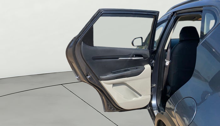 2021 KIA SONET HTX 1.0 IMT, Petrol, Manual, 52,216 km, LHS Rear Door