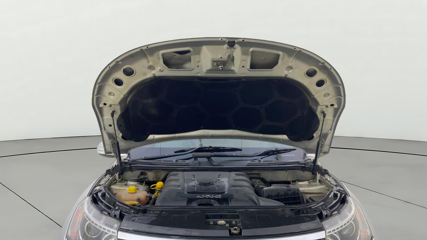 2019 Mahindra XUV500 W11, Diesel, Manual, 1,08,000 km, Open Bonet