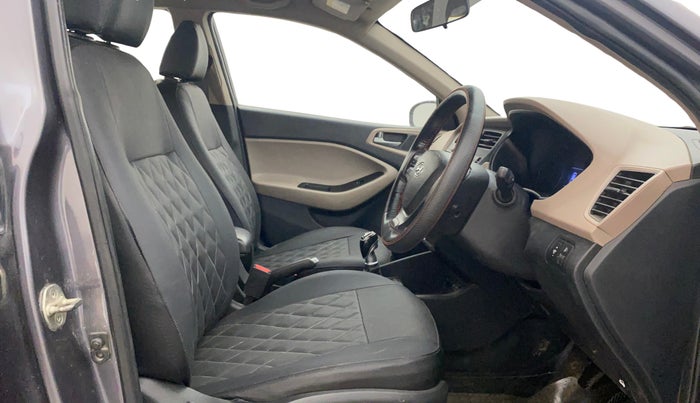 2016 Hyundai Elite i20 ASTA 1.4 CRDI (O), Diesel, Manual, 1,11,907 km, Right Side Front Door Cabin