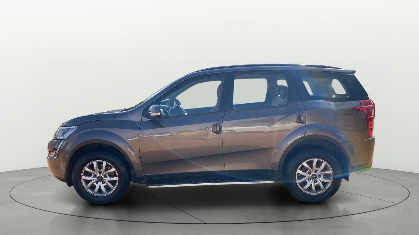 2019 Mahindra XUV500 W9 AT, Diesel, Automatic, 88,811 km, Left Side