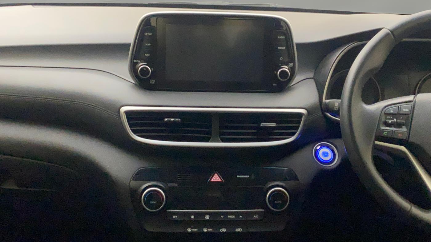 2020 Hyundai Tucson GLS 2WD AT PETROL, Petrol, Automatic, 28,663 km, Air Conditioner
