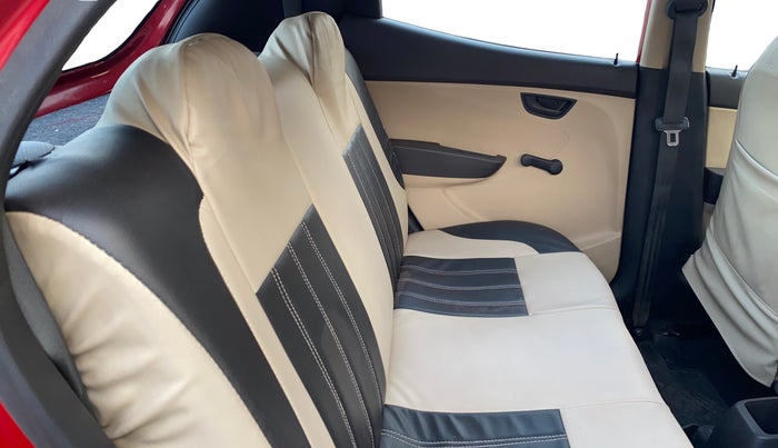 2015 Hyundai Eon ERA +, Petrol, Manual, 42,818 km, Right Side Rear Door Cabin