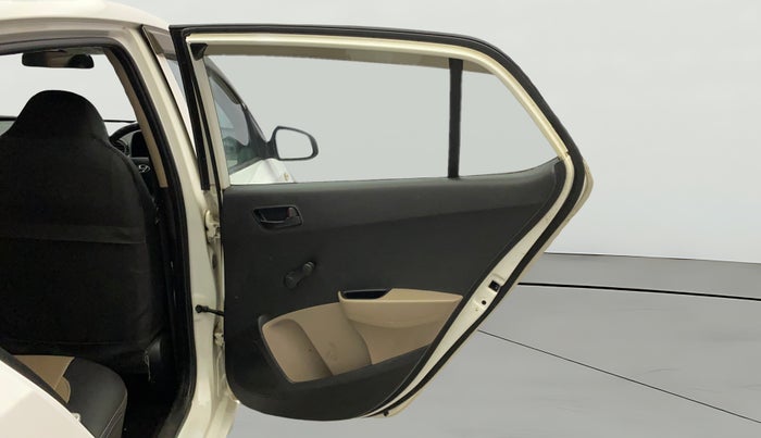 2015 Hyundai Grand i10 ERA 1.2 KAPPA VTVT, Petrol, Manual, 1,09,338 km, RHS Rear Door