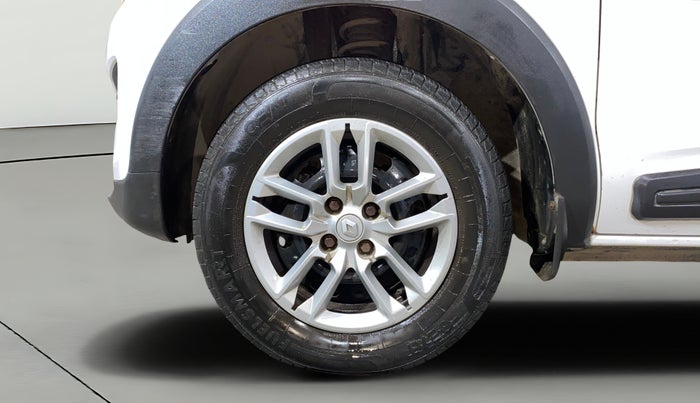 2021 Renault TRIBER RXT, Petrol, Manual, 11,417 km, Left Front Wheel