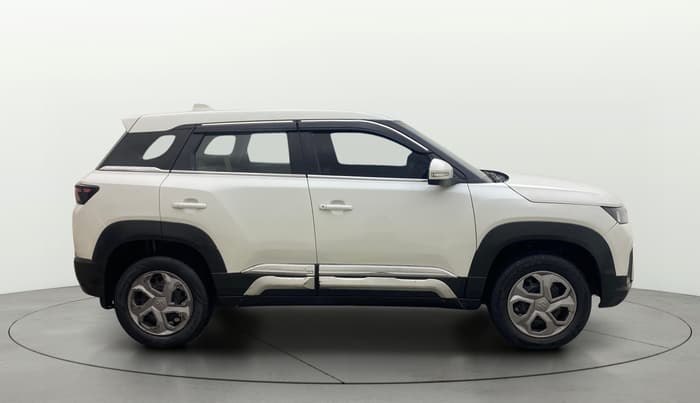 2023 Maruti BREZZA VXI SMART HYBRID, Petrol, Manual, 73,166 km, Right Side View