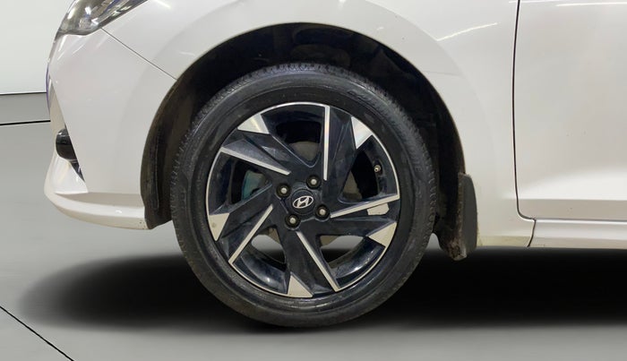 2022 Hyundai Verna SX (O)1.5 VTVT, Petrol, Manual, 45,558 km, Left Front Wheel