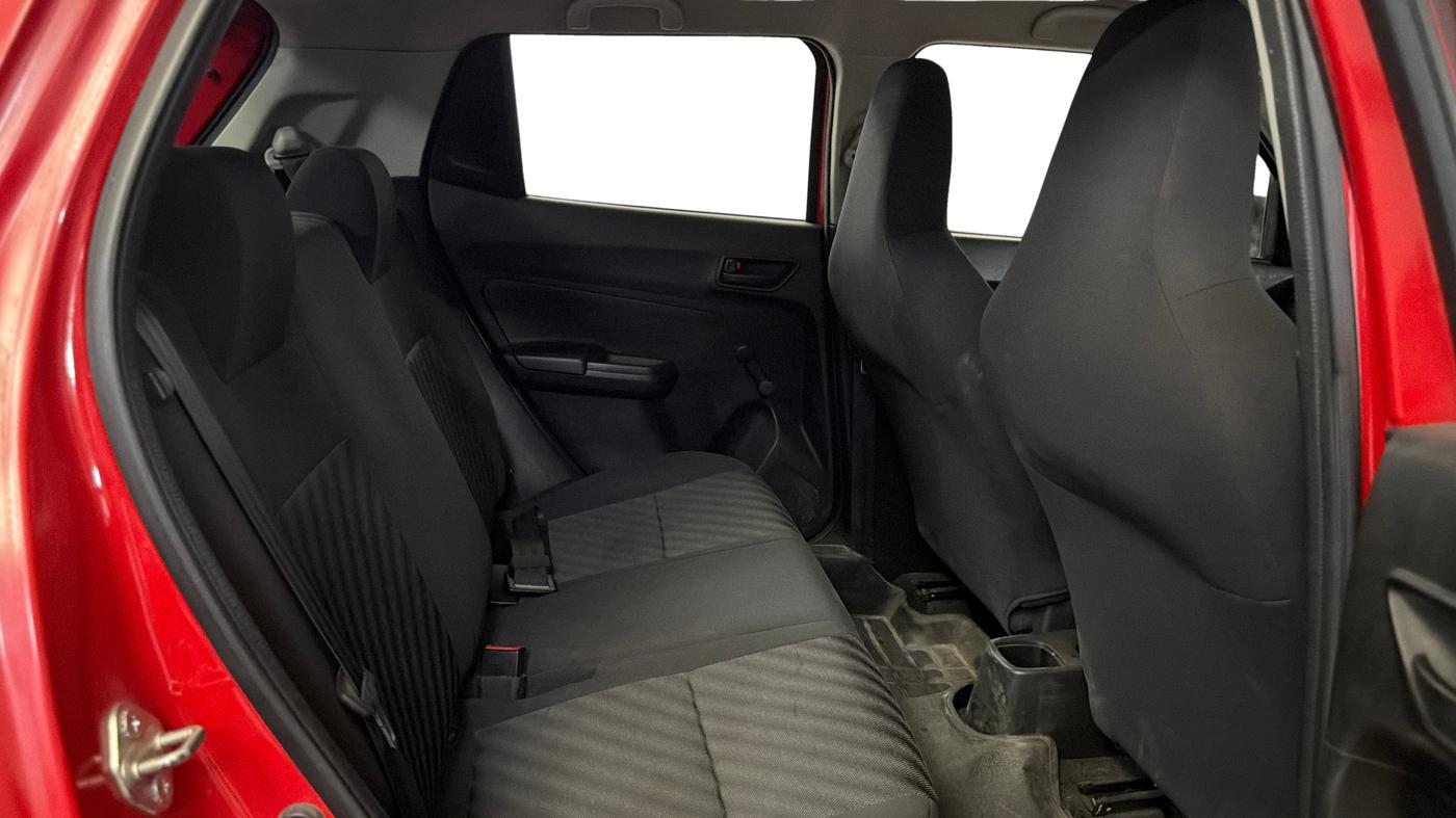 2020 Maruti Swift LXI, Petrol, Manual, 32,975 km, Right Side Rear Door Cabin