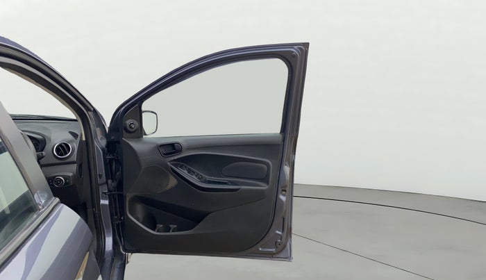 2019 Ford New Figo TITANIUM 1.2 PETROL MT, Petrol, Manual, 75,271 km, RHS Front Door