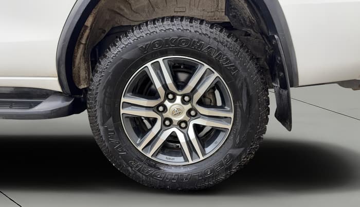 2017 Toyota Fortuner 2.7 4X2 MT, Petrol, Manual, 48,518 km, Left Rear Wheel