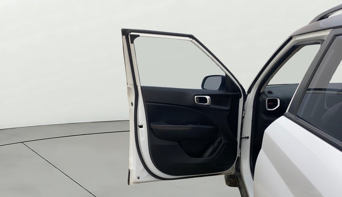 2020 Hyundai VENUE SX 1.0 TURBO IMT, Petrol, Manual, 71,988 km, LHS Front Door