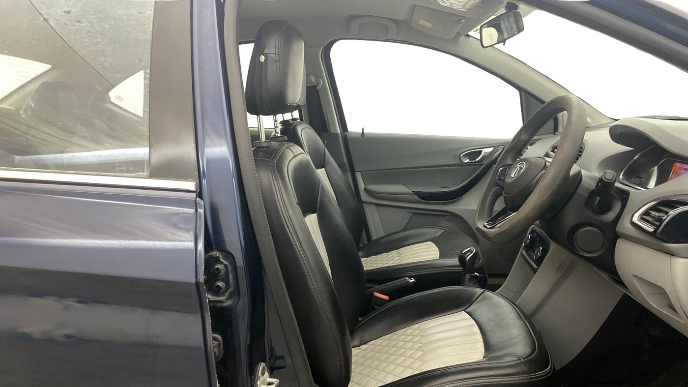 2020 Tata TIGOR XZ PLUS PETROL, Petrol, Manual, 62,949 km, Right Side Front Door Cabin