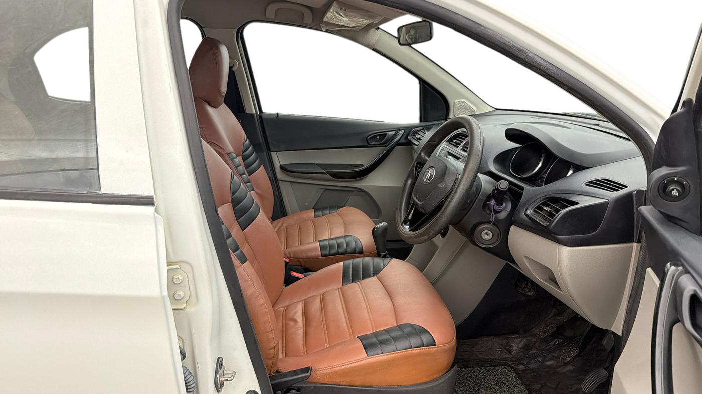 2019 Tata Tiago XZ PETROL, Petrol, Manual, 96,977 km, Right Side Front Door Cabin