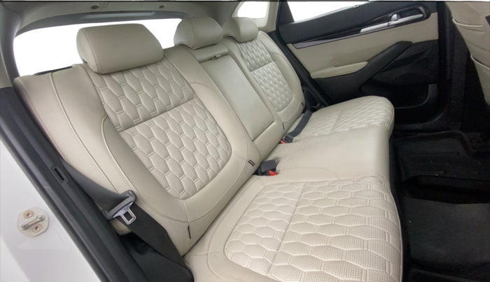 2019 KIA SELTOS HTX IVT 1.5 PETROL, Petrol, Automatic, 76,136 km, Right Side Rear Door Cabin