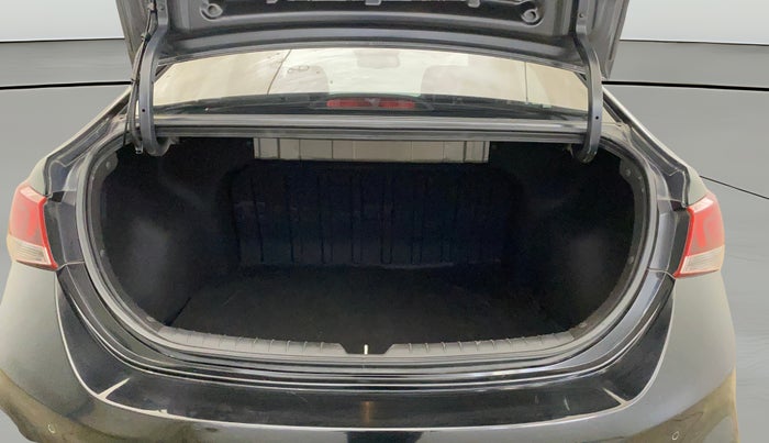 2017 Hyundai Verna 1.6 VTVT SX O, Petrol, Manual, 64,229 km, Boot Open Zoomed View