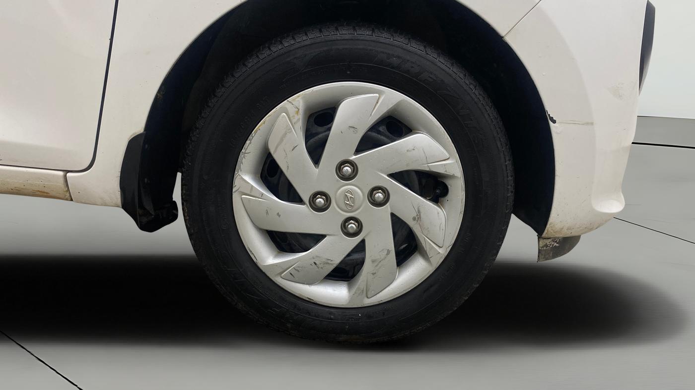 2018 Hyundai NEW SANTRO SPORTZ CNG, CNG, Manual, 94,346 km, Right Front Wheel