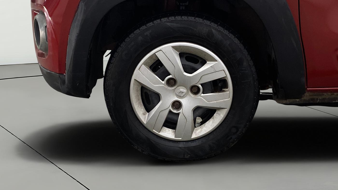 2017 Renault Kwid RXL, Petrol, Manual, 28,500 km, Left Front Wheel