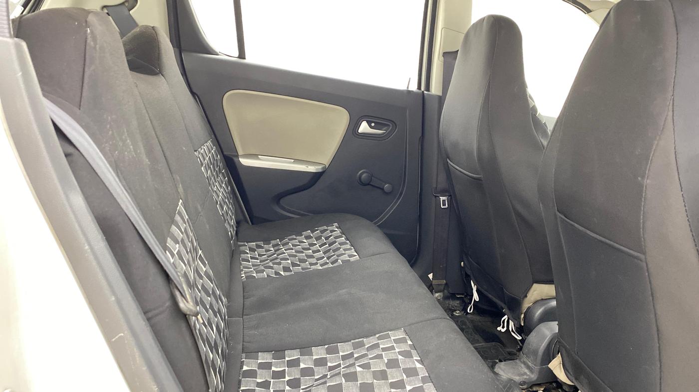 2016 Maruti Alto K10 VXI, Petrol, Manual, 69,808 km, Right Side Rear Door Cabin