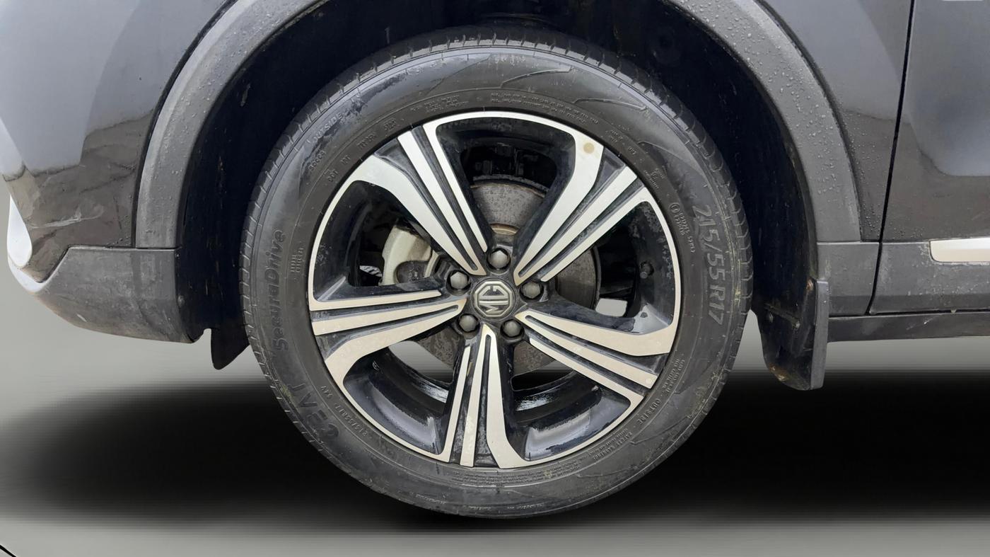 2024 MG ASTOR Sharp Pro 1.5 CVT (Ivory), Petrol, Automatic, 16,735 km, Left Front Wheel