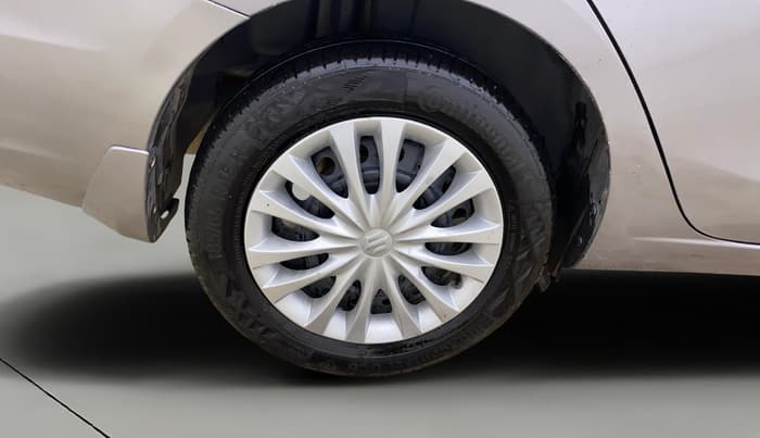 2018 Maruti Ciaz DELTA DIESEL 1.3, Diesel, Manual, 98,833 km, Right Rear Wheel