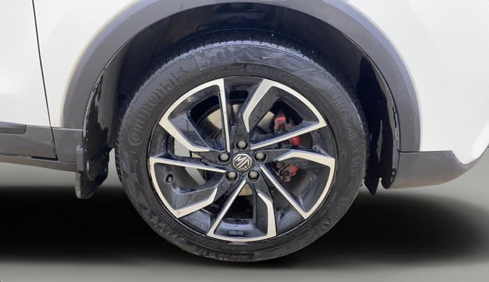 2022 MG ASTOR SHARP 1.3 TURBO AT, Petrol, Automatic, 74,892 km, Right Front Wheel