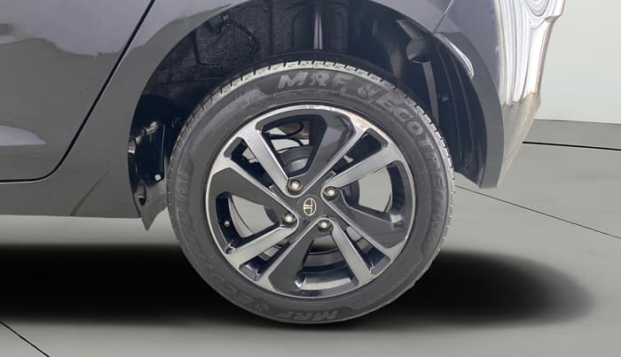 2023 Tata ALTROZ XZA PLUS DARK EDTION, Petrol, Automatic, 25,887 km, Left Rear Wheel