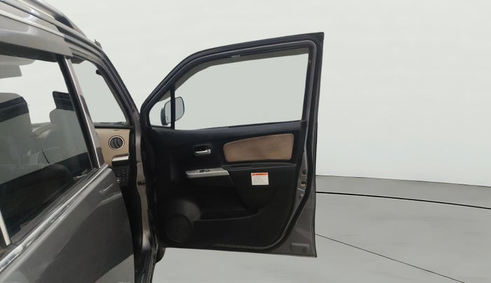 2018 Maruti Wagon R 1.0 LXI CNG, CNG, Manual, 52,906 km, RHS Front Door