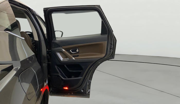 2021 Tata Harrier XZA 2.0L, Diesel, Automatic, 70,593 km, RHS Rear Door