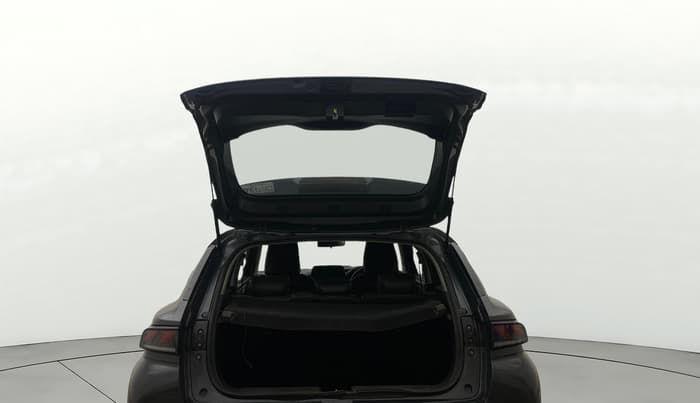 2023 Maruti FRONX DELTA PLUS 1.2MT, Petrol, Manual, 95,373 km, Boot Door Open