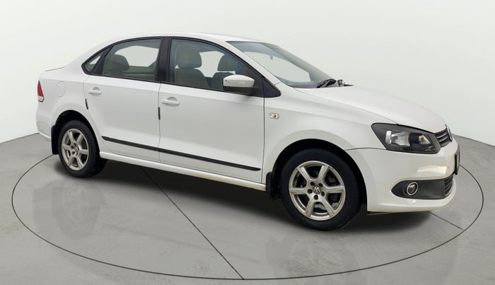 2013 Volkswagen Vento HIGHLINE 1.6 MPI, Petrol, Manual, 69,541 km, Right Front Diagonal