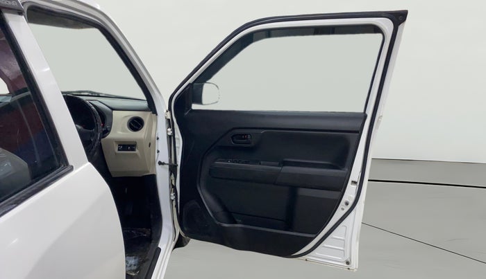 2023 Maruti New Wagon-R VXI CNG 1.0, CNG, Manual, 24,231 km, RHS Front Door