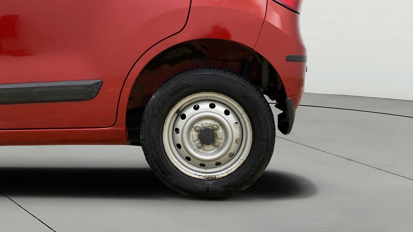 2013 Maruti Wagon R 1.0 LXI, Petrol, Manual, 23,305 km, Left Rear Wheel