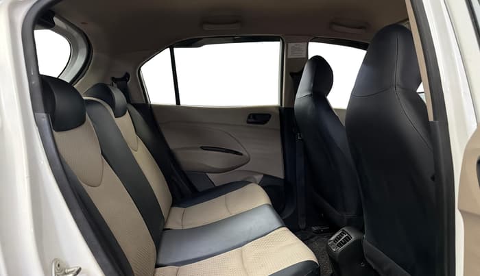 2021 Hyundai NEW SANTRO SPORTZ EXECUTIVE MT CNG, CNG, Manual, 1,12,799 km, Right Side Rear Door Cabin