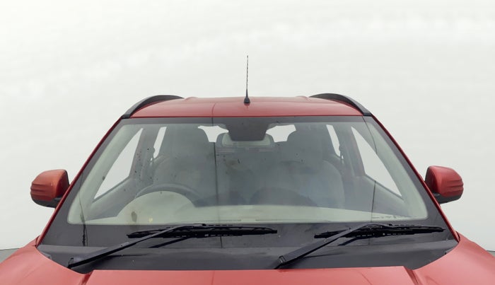 2016 Mahindra Kuv100 K6 PLUS D 5 STR, Diesel, Manual, 1,06,256 km, Front Windshield