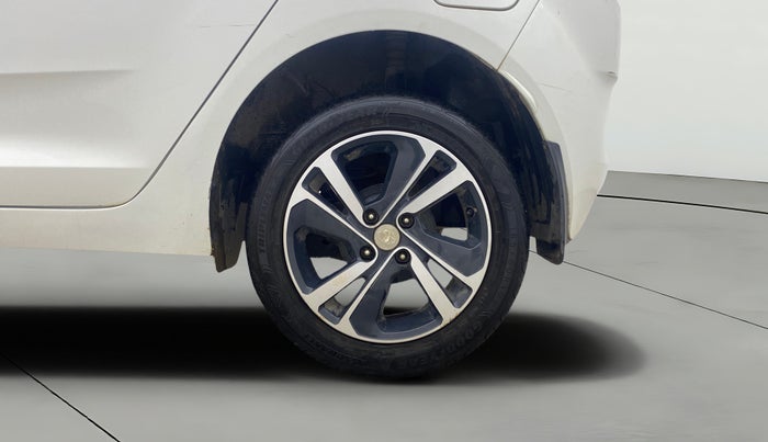 2022 Tata ALTROZ XZA, Petrol, Automatic, 21,096 km, Left Rear Wheel