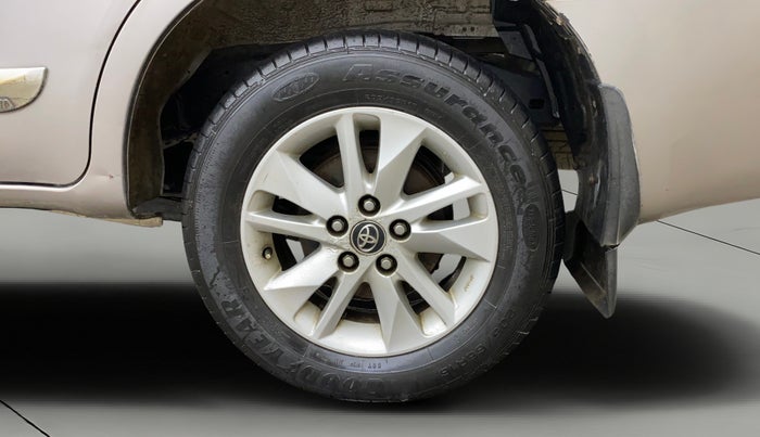 2016 Toyota Innova Crysta 2.7 GX 8 STR, Petrol, Manual, 63,854 km, Left Rear Wheel